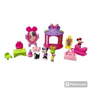 Disney Jr. Mickey Mouse Clubhouse Magical Bow Sweet Home Garden Picnic